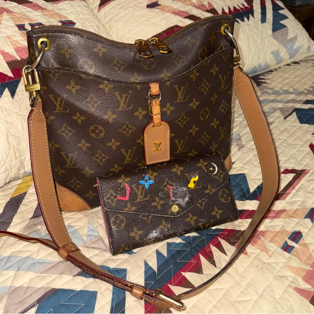 SOLD SOLD Louis Vuitton Odeon MM Sarah love lock wallet monogram shoulder SOLD
